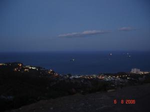 Vue sur la côte de Annaba depuis la route qui longe la Corniche