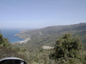 Vue sur la côte de Seraidi