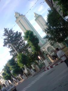 صورة لمسجد الشيخ البشير الإبراهيمي بمدينة عين الكبيرة