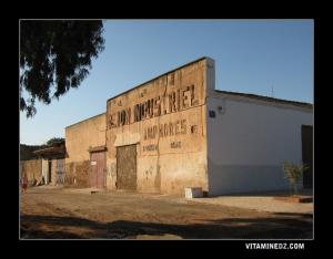 مصنع الإسمنت القديم بمدينة  حاسي مسفوخ