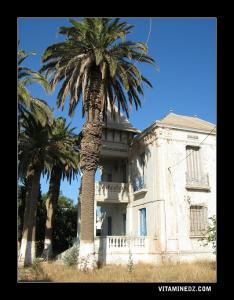 مباني استعمارية بوسط مدينة  ڨديل  2