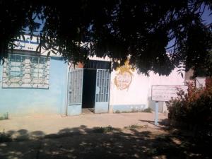 Entrée du Centre de Santé à Sidi Aissa