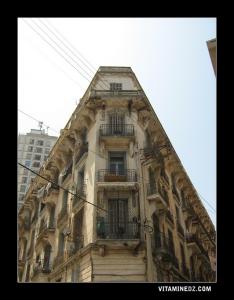 مباني من العهد الإستعماري بحي الهواء الجميل (مدينة وهران)