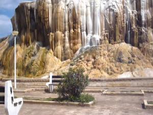 Les Cascades de Hammam Meskoutine à Guelma