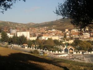Entrée de la ville de Guelaat Bou Dba