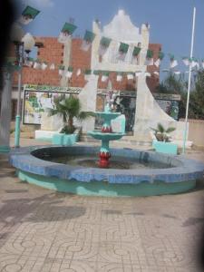 Jet d'eau sur la Place des Martyrs (Commune de Boumahra AHmed)