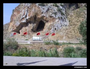 مفترق الطرق عند الحدود الجزائرية ـ المغربية (مرسى بن مهيدي)