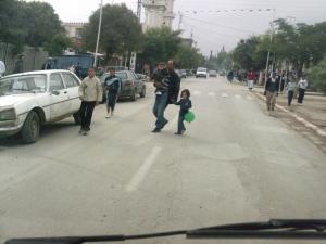 الشارع الرئيسي لقرية عين عازل