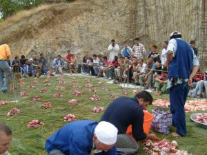 الوزيعة بمناسبة عيد الأضحى في قرية  أغلاد  (بلدية المروج) 19