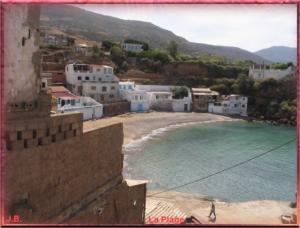 صورة من شاطئ  تامدة  بولاية وهران