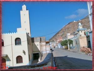 شارع من قرية   كريستل