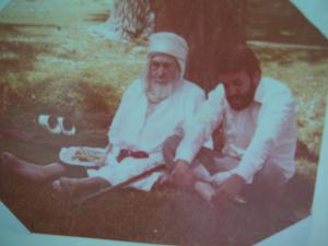 الشيخ سيدي بن عودة برفقة مصطفى بلخراز بمنطقة  زاريفت