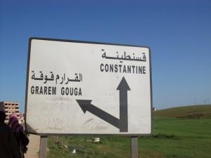 Panneau (Route de Grarem Gouga)