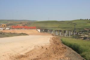 Travaux de terrassement de l'Autoroute Est-Ouest (Près de Constantine)