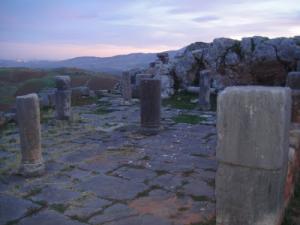 Colonades d'un Temple Romain à Tiddis