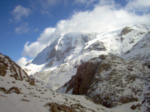 جبال بلدية  تيكجدة  تحت الثلوج