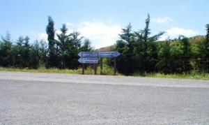 Panneaux Directionnels aux abords de Médéa