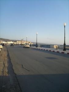 Boulevard longeant la plage des Sablettes