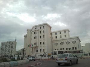 La Cour de Jusitice de Mostaganem (vue de droite)