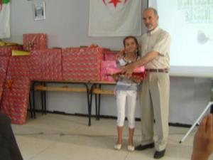 حفل نهاية السنة بثانوية مدينة  دراع قبيلة  و تسليم الجوائز (22)