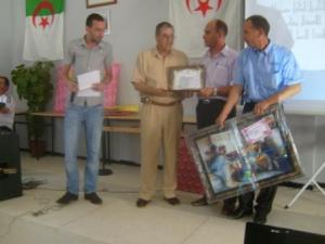 حفل نهاية السنة بثانوية مدينة  دراع قبيلة  و تسليم الجوائز 36