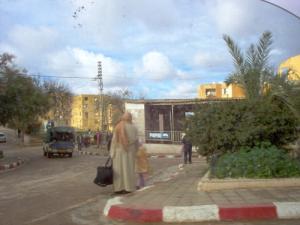 Rond point près de la commune de Sidi Lakhdar