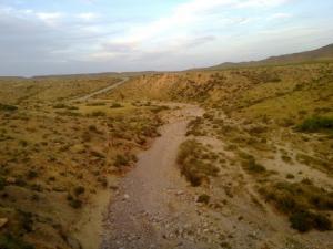 Un lit de rivière desséché aux alentours de Msila