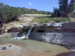Enfants se baignant à Cherchara Medjbel (Wilaya de Msila)