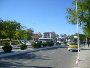 صورة لأحد شوارع مدينة 