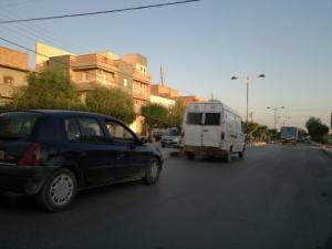 Boulevard principal de la commune de Magra