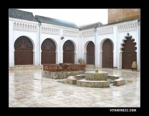 الصحن الداخلي للمسجد العتيق لمدينة  تلمسان