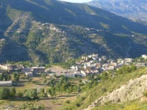 صورة من ضواحي مدينة  المروج  17