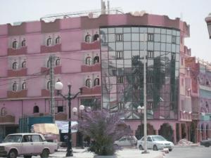 BATIMENT ENCOURS D'AMENAGEMENT ROND POINT BENITOUR