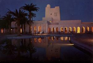 Vue nocturne de l'Hôtel Oasis (Wilaya de Ouargla)