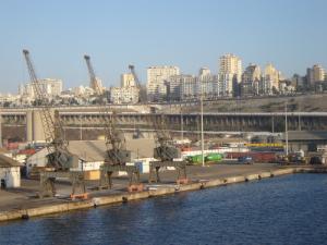 LE FRONT DE MER (vue de la jetée)