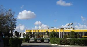 Façade de l'Aéroport de Sénia à Oran