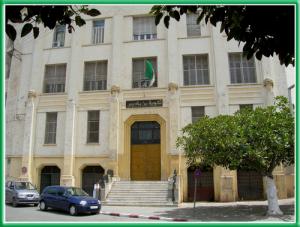 Lycée Ibn Badis à Oran