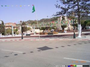 BOUSFER - LA PLACE CENTRALE