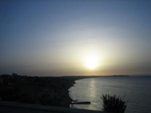 Coucher du Soleil sur la plage de Ain El Turk