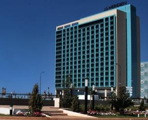 Hôtel  Le Méridien  à l'Est de la ville d'Oran