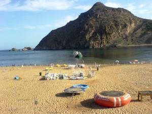 شاطئ  المداغ  في فصل الصيف