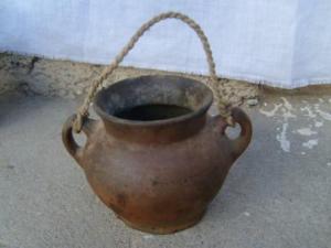 أواني طينية قديمة 2