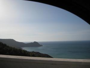 Route de la Plage Kristel sur la côte d'Oran
