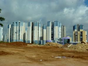 Nouveaux immeubles en construction à Oran