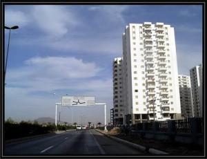 Autoroute sur la périphérie d'Oran