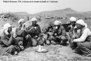 le cafe sur un chantier a sidi hosni en 1956