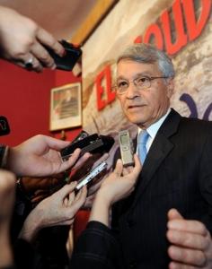Algerian Energy and Mines minister Chakib Khelil speaks to