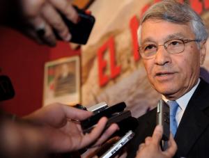 Algerian Energy and Mines minister Chakib Khelil speaks to