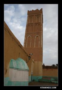 Mosquée de Sidi Mhamed Ben Bouziane à Kenadsa et son mausolé peint en vert