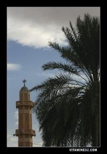 Minaret de la Mosquée de Zaouia El Kebira à coté de Kerzaz